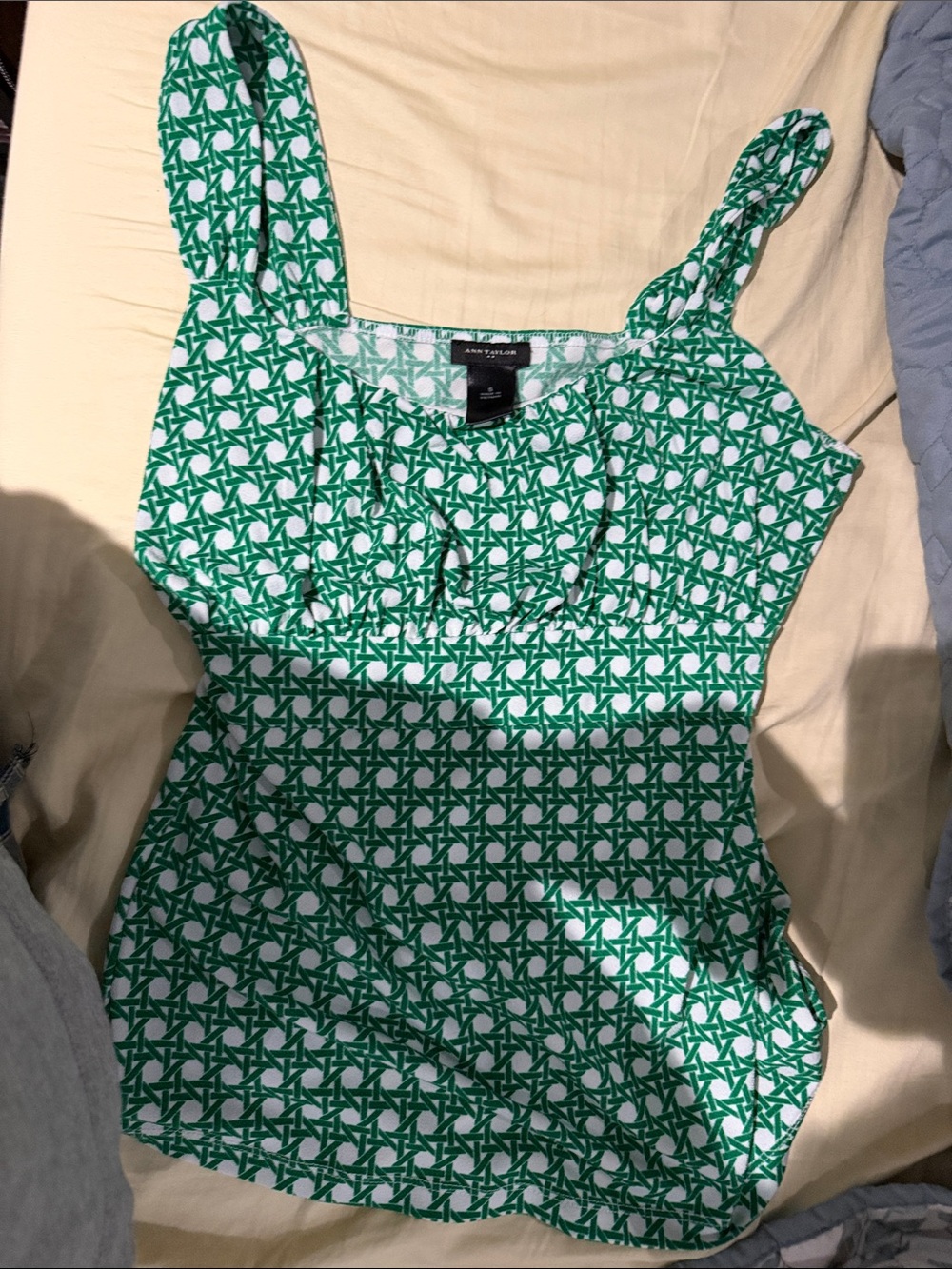 Ann Taylor Green and White Geometric Print Camisole Top